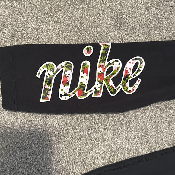 nike size youth extra small. - Picture 3 of 3